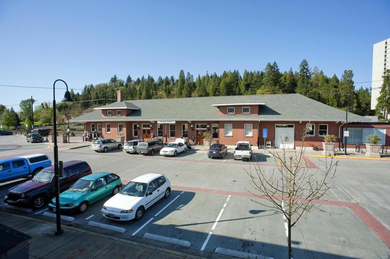 Eugene Station